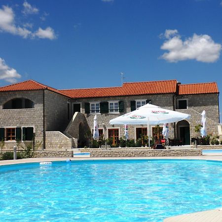 Pansion Skelin Hotel Drinovci Екстериор снимка