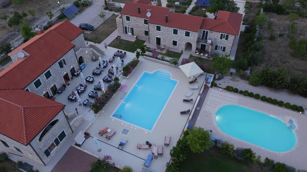 Pansion Skelin Hotel Drinovci Екстериор снимка