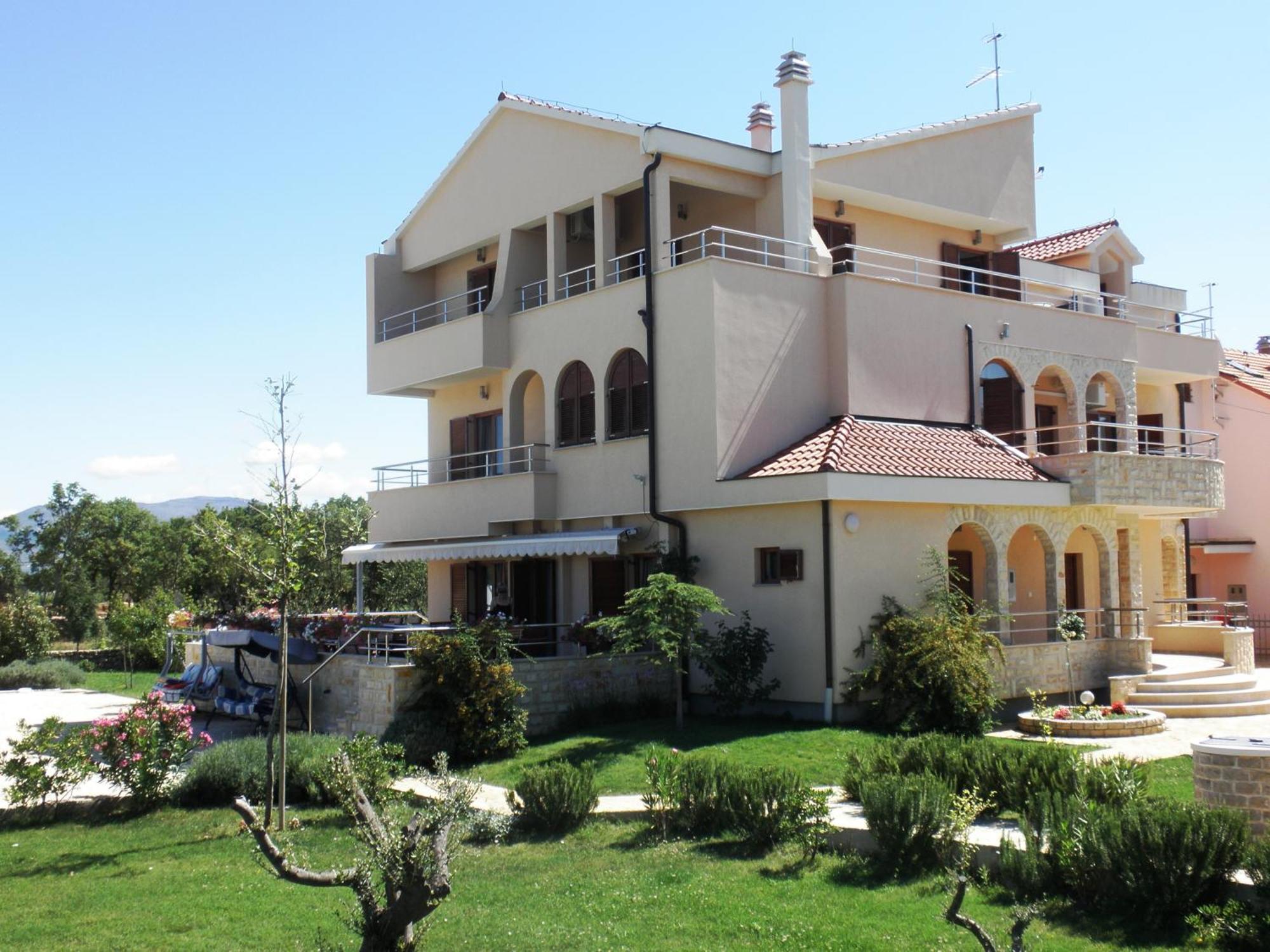 Pansion Skelin Hotel Drinovci Екстериор снимка