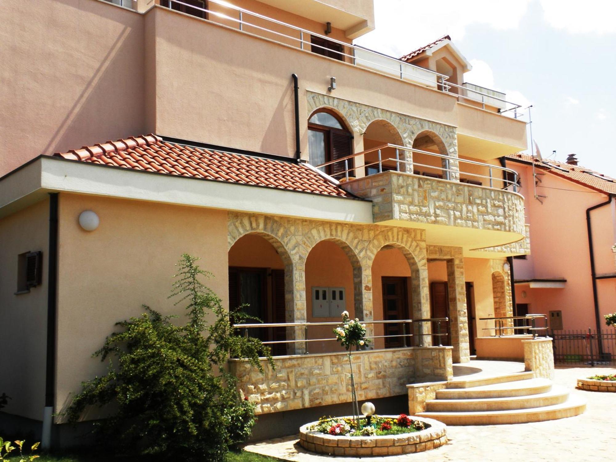 Pansion Skelin Hotel Drinovci Екстериор снимка