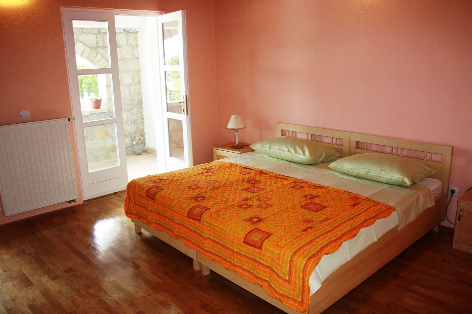 Pansion Skelin Hotel Drinovci Екстериор снимка