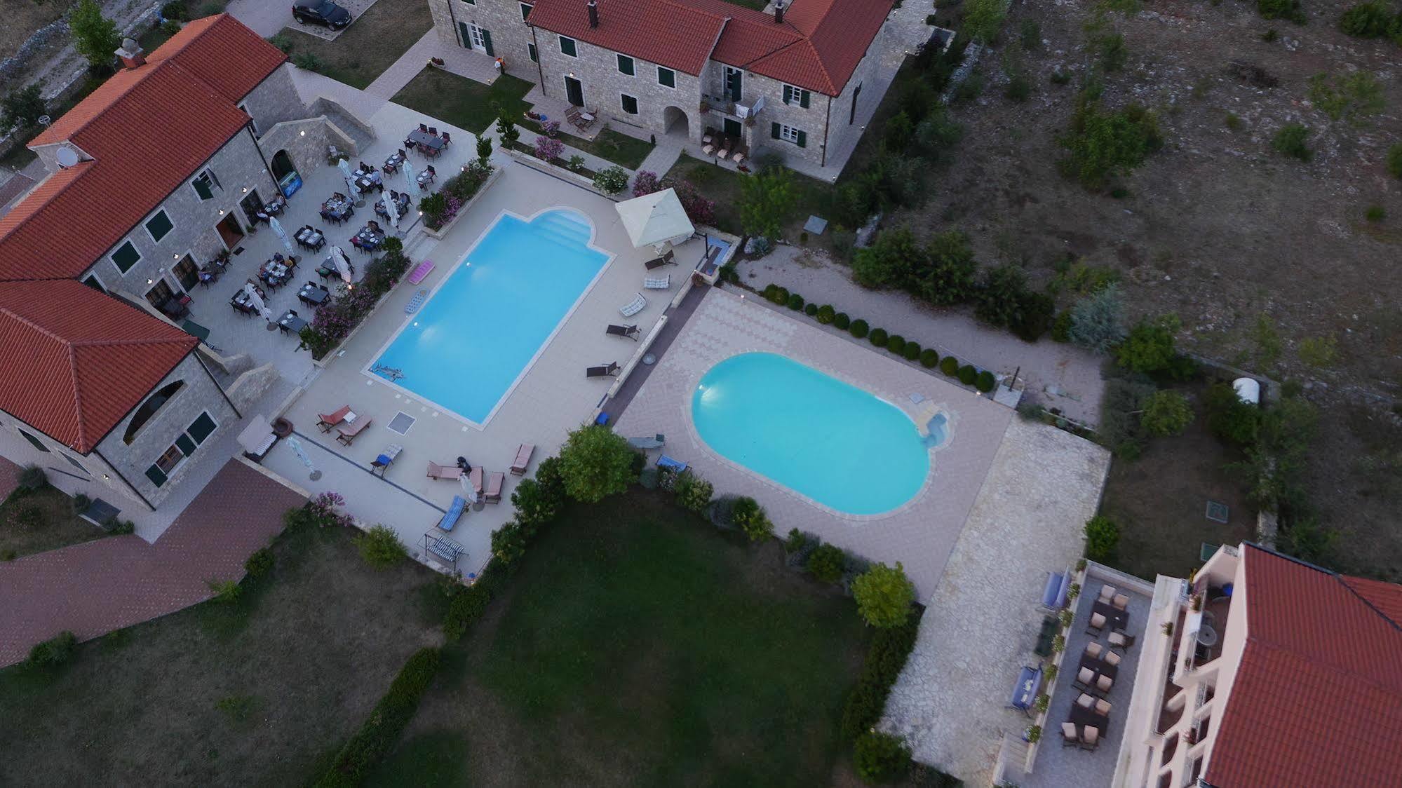 Pansion Skelin Hotel Drinovci Екстериор снимка