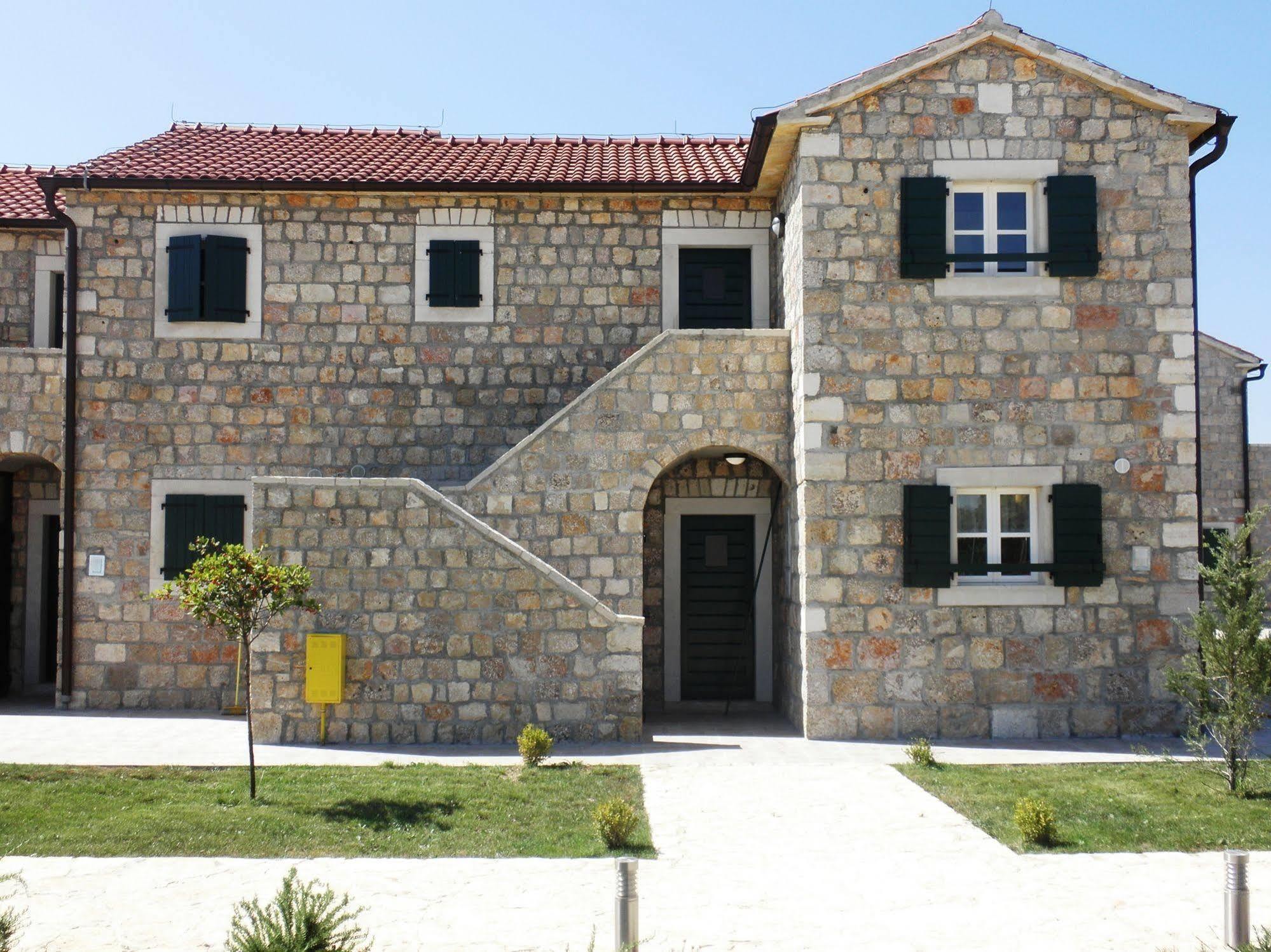 Pansion Skelin Hotel Drinovci Екстериор снимка